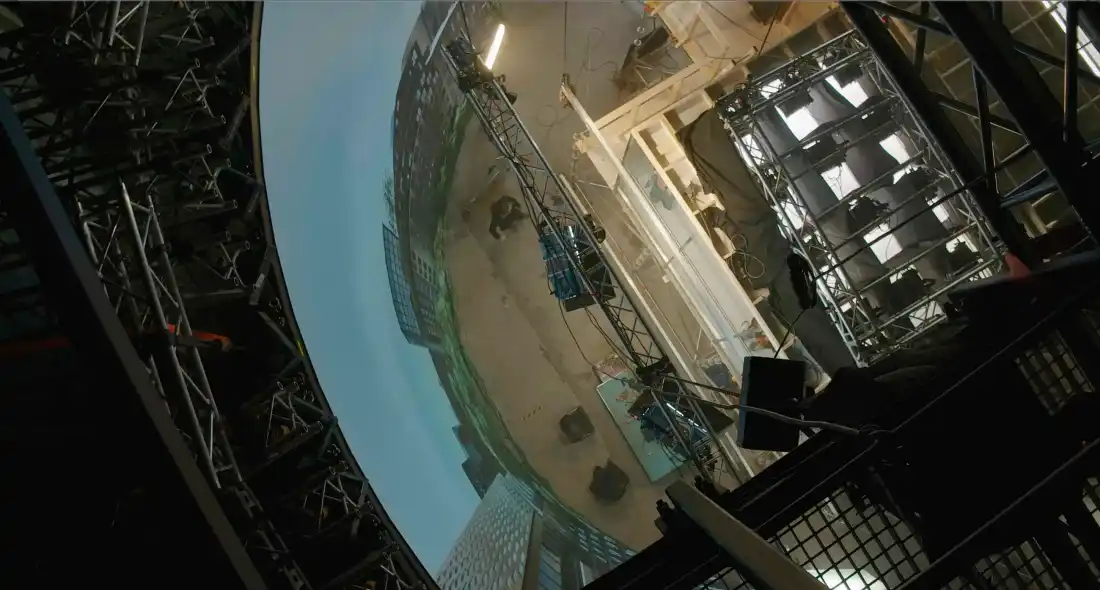 XR LED volume from above - the curve and the shooting area