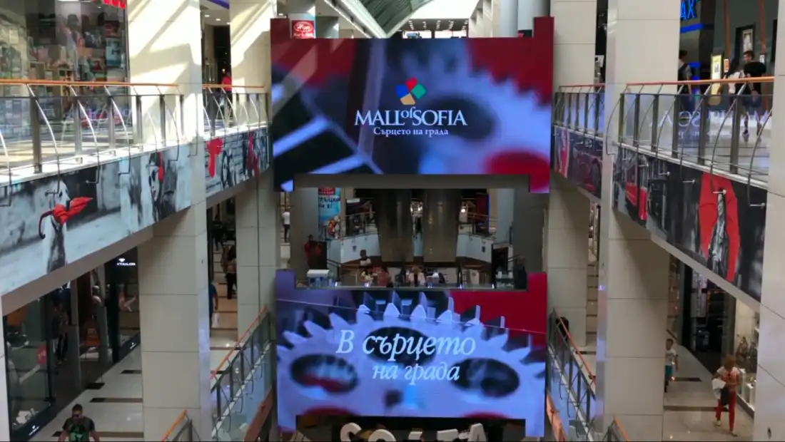The 160 m² P4 LED screen at Mall of Sofia